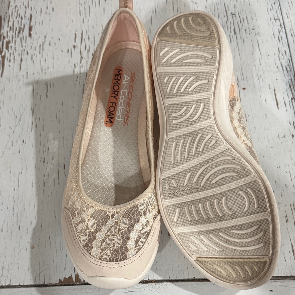 Skechers Women's Beige Lace Flats - Picture 3 of 5